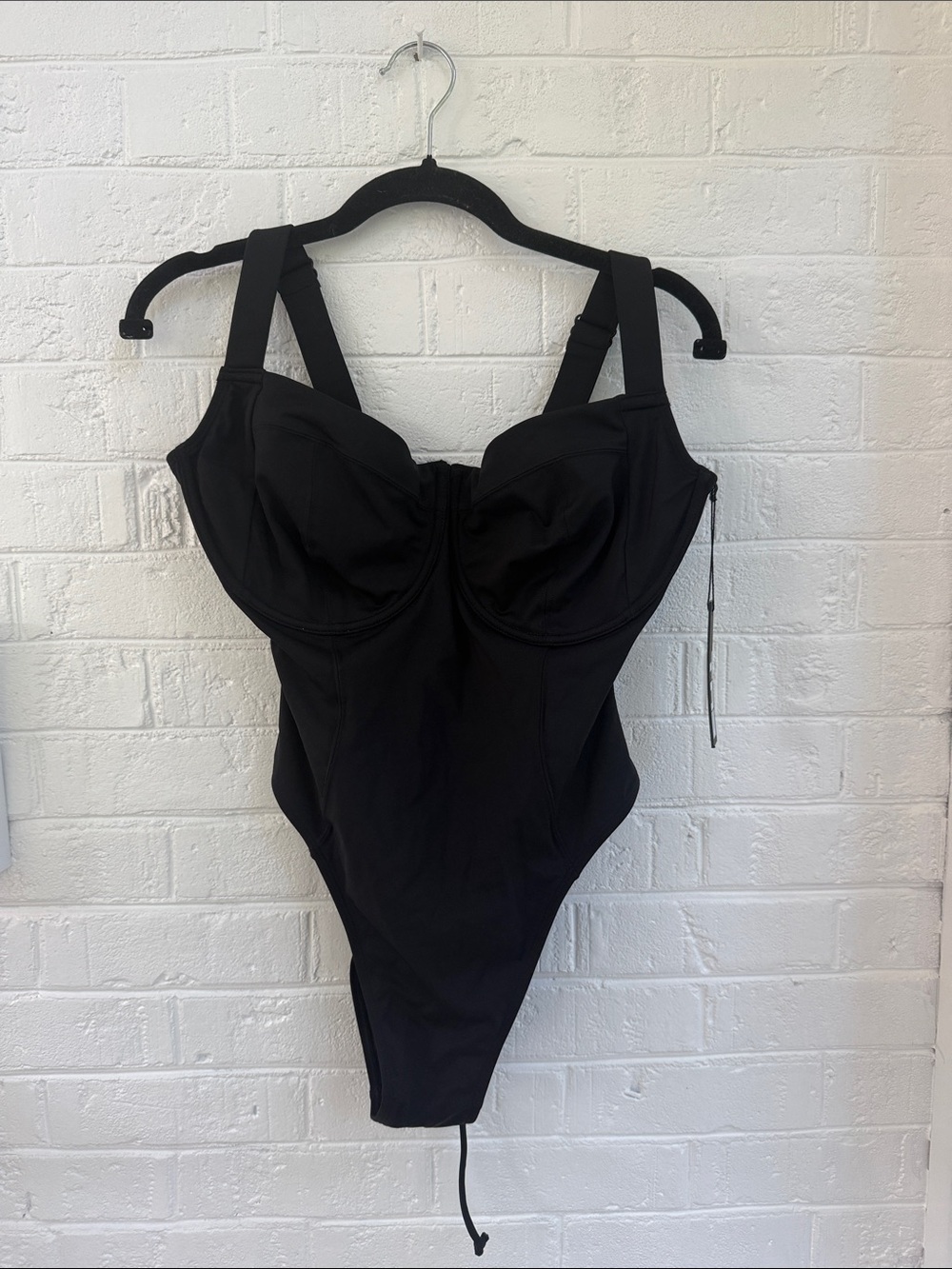 10. Ta3 NWT TA3 $178 MEDIUM REGULAR LONG TORSO HI CUT LIFTY HI CUP j